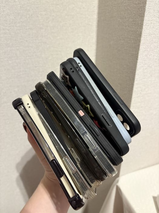 IPHONE 12 красного цвета