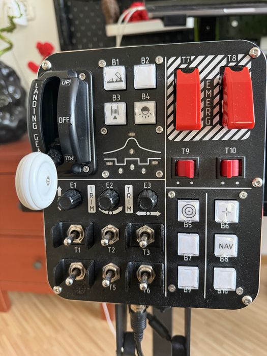 Virpil  CDT VMAX  joystick+ Virpil Control panel 2