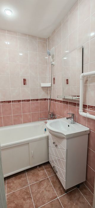 Продам трехкомнатную квартиру