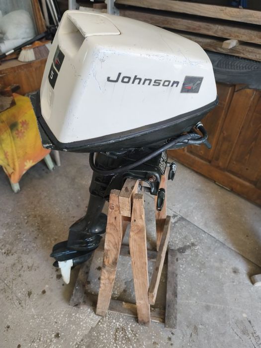 Motor barca Johnson 5 cp