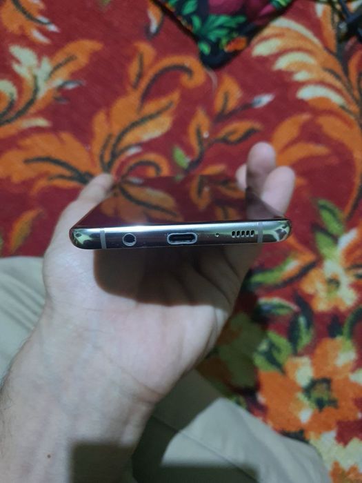 Samsung s 10/5g yangi