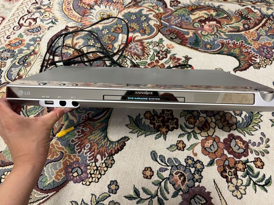 DVD плеер LG с пультом