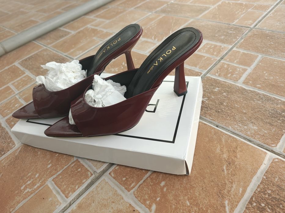 Papuci cu toc eleganti