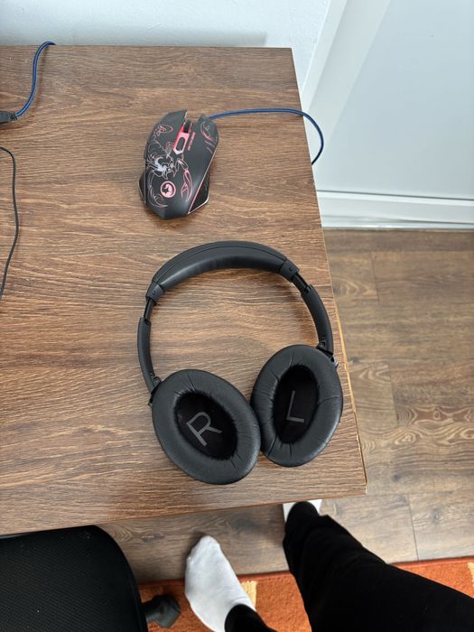 Vând căști Bose QuietComfort (Black)