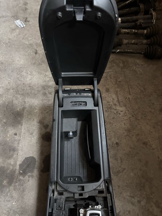 Подлакътник BMW X4 F26