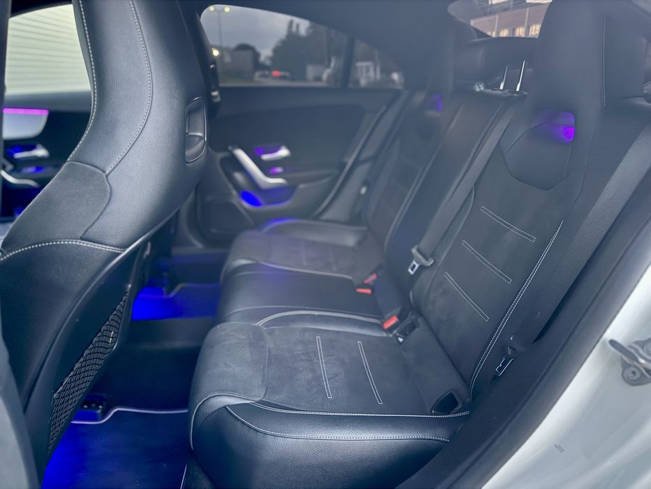 Mercedes Benz CLA250e AMG / 2020 / 175.000km / panoramic / ambientale