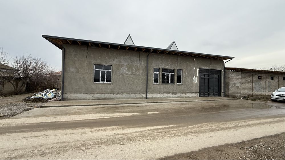 Uy sotiladi yengi qurilgan 2024