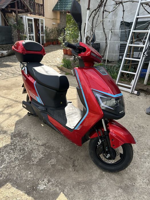 Scuter electric
