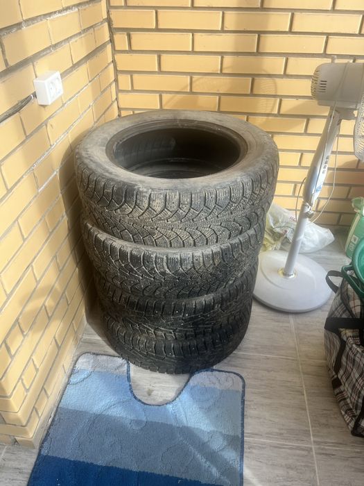 Продам Зимние шины б/у