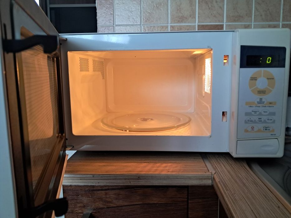 Продам кухонный уголок