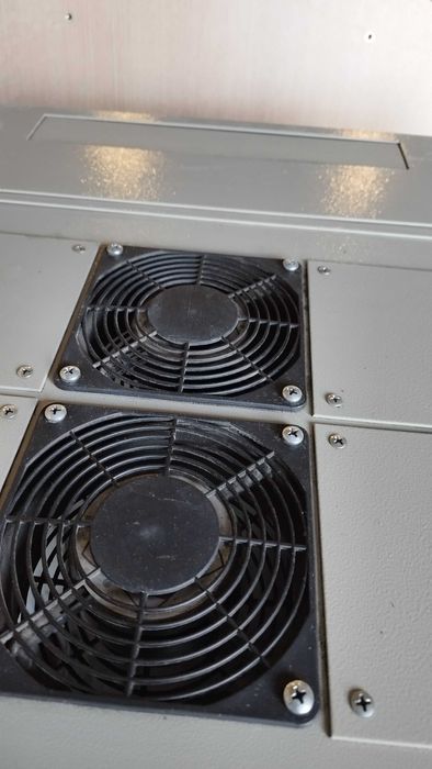 Рак шкаф - Комуникационен шкаф за компютъпно оборудване 60/60/132см