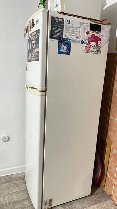 Продам холодильник