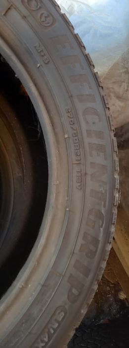 Продам резину 275/50/21