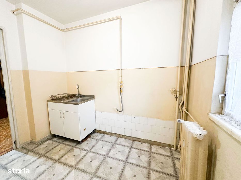 Apartament 4 camere decomandat - Blv Republicii ( comision 0%)
