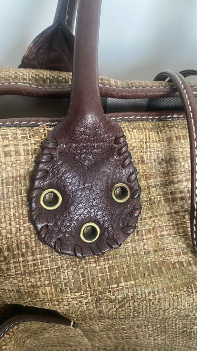 Geanta originala Burberry combinatie material rafie si piele