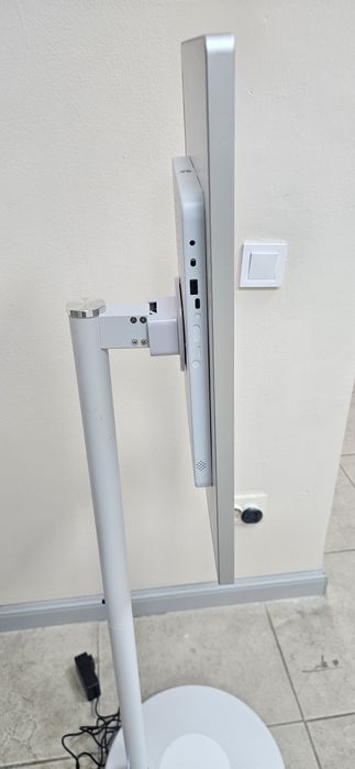 Планшет на ножке новый