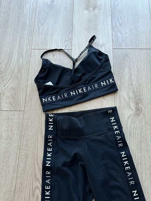 Клин и бюстие Nike