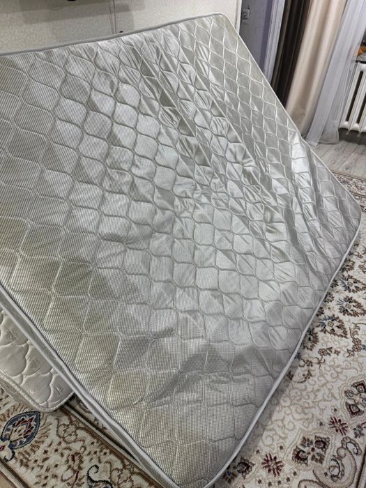 Продам срочно матрас обычный новый