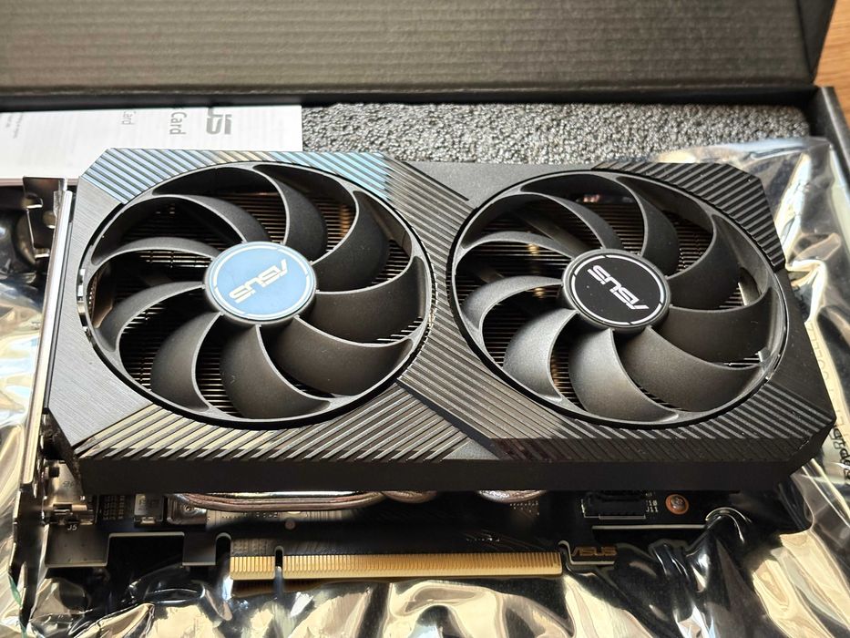 Placa video ASUS Dual GeForce RTX 3060 OC, 12GB, folosita