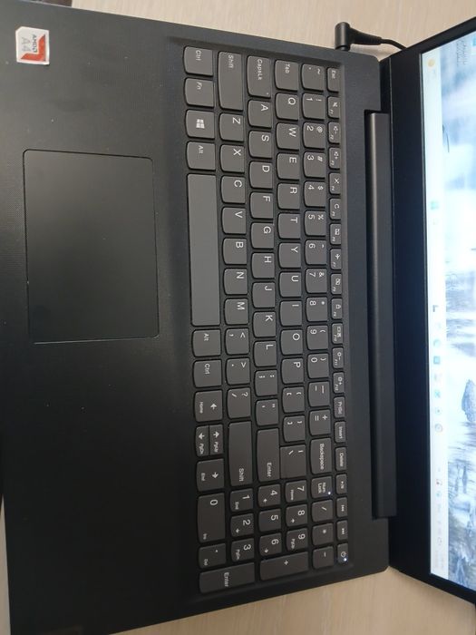 Laptop Lenovo AMD RADEON