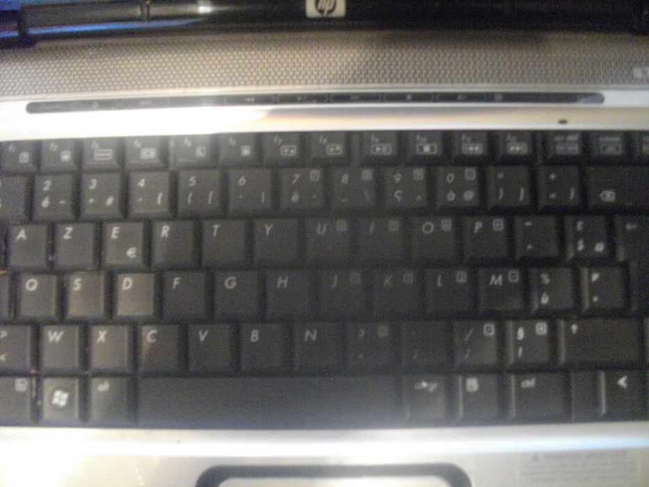 15,4" Лаптоп HP Pavilion DV6500-ОТЛИЧЕН-RAM 3GB/Intel Core Duo/Без HDD