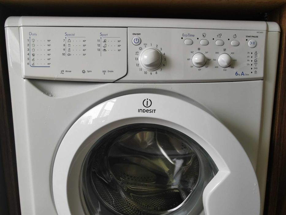 Пералня Indesit IWC6083, 6kg
