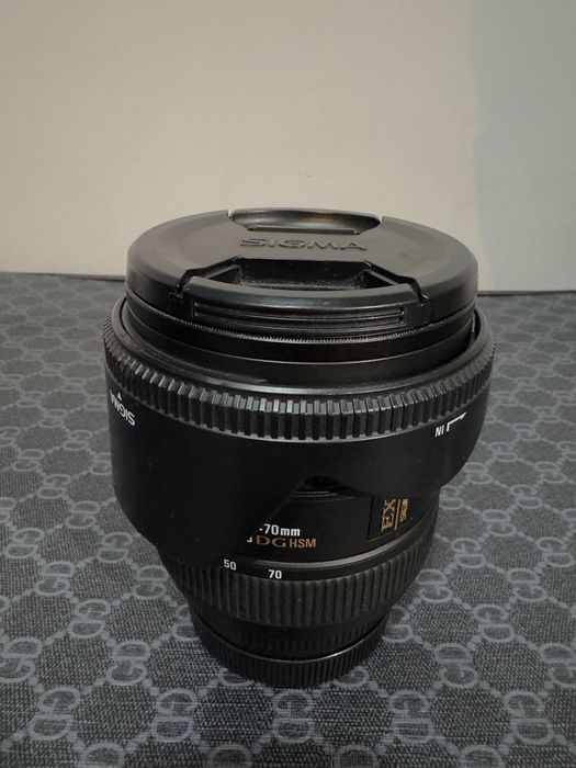 Объектив SIGMA 24-70 2.8