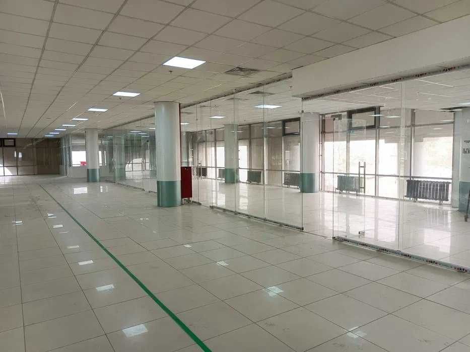 Аренда Торговая площадь 2 200 м² | ЧОРСУ | У МЕТРО (RG)