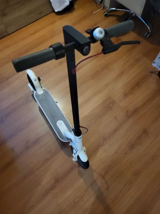 электросамокат Xiaomi M365