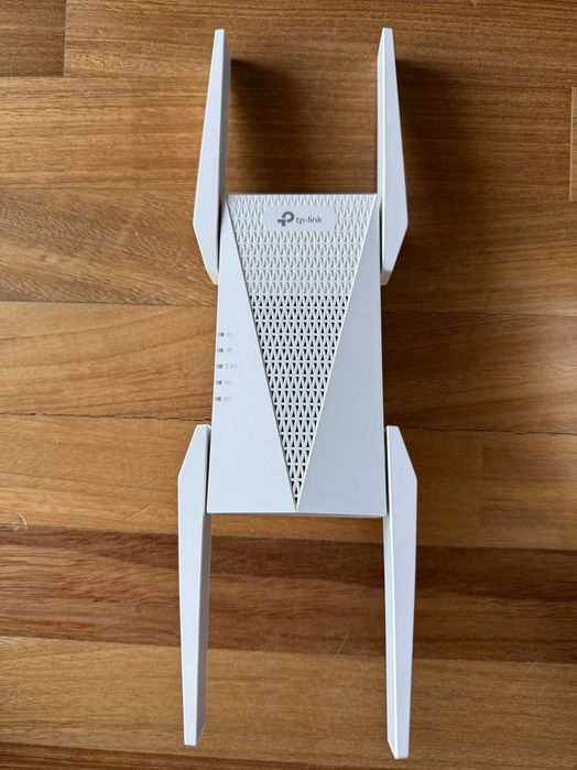 Range Extender TP-Link RE815XE Wi-Fi 6E Tri-Band Gigabit AXE5400, tehnologie OneMesh, MU-MIMO, Seamless roaming
