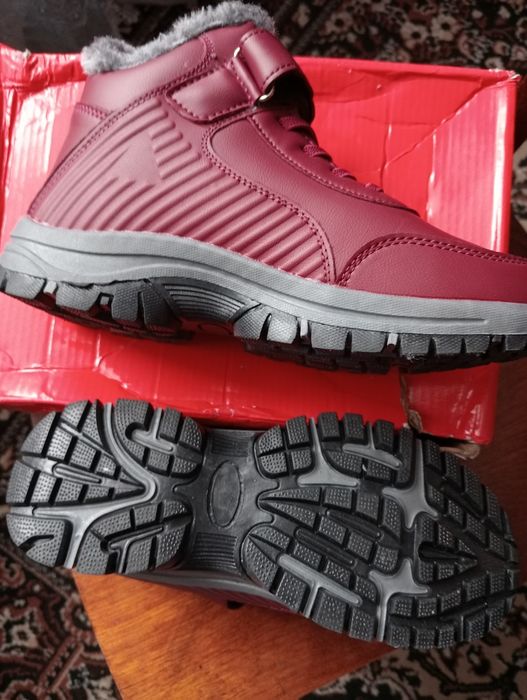 Кроссовки зимние