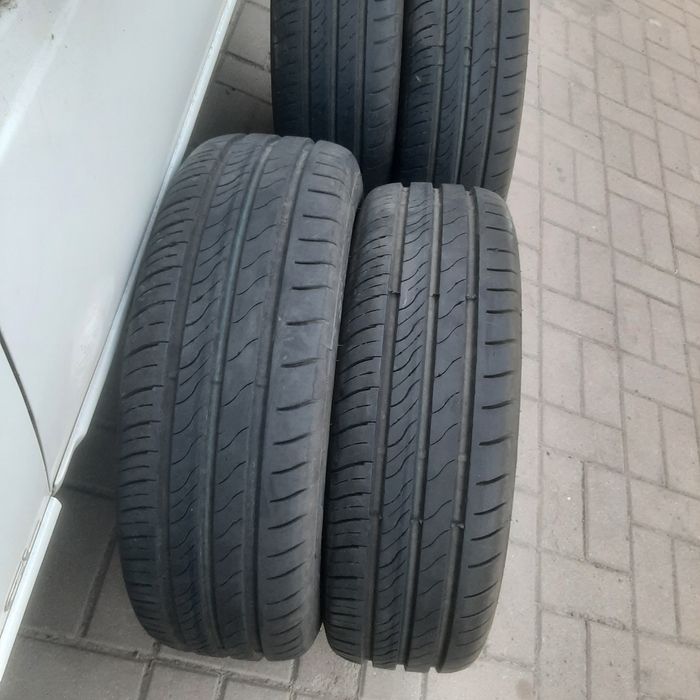 Продам 185 65 R15 шины с дисками комплект