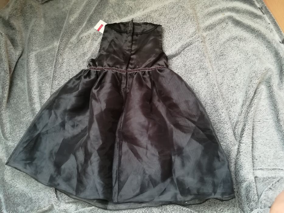 Rochita fetite costum gradinita