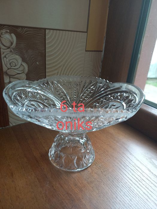 Xrustal va oniks sotiladi