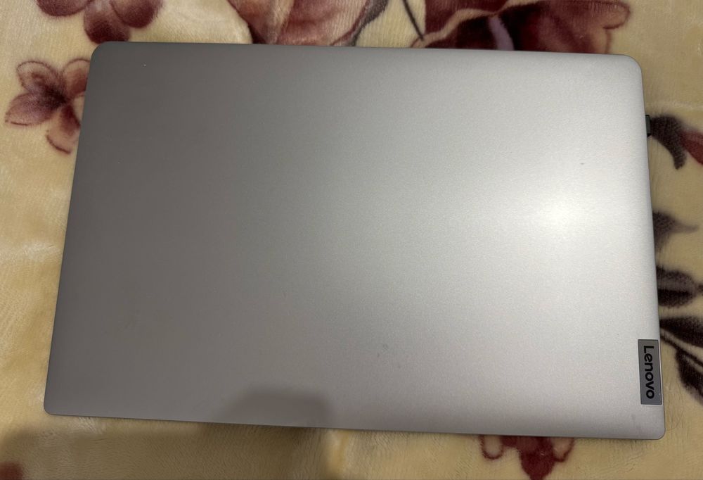 Продам ноутбук Lenovo