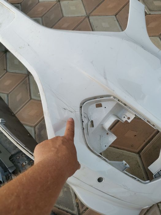 Far stânga dreapta xenon , aripa grila bara st line ford kuga 2 201