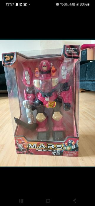 Robot multifuncțional