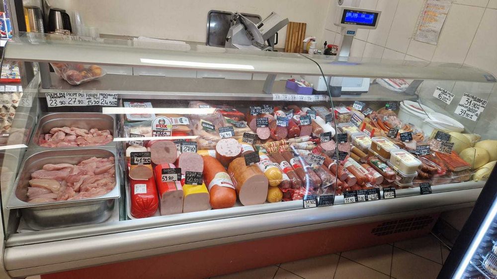 Vand vitrina frigorifica pentru mezeluri Klara  2.5m lungime cu agregat incorporat