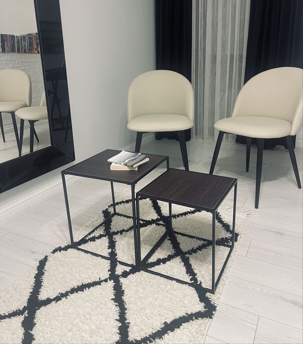 Set două scaune  220lei per bucata