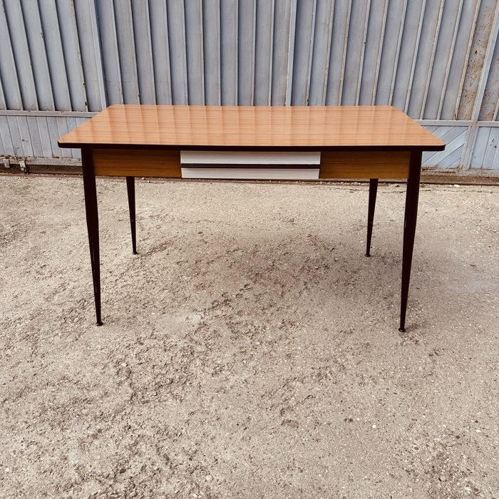 Винтидж италианско бюро / маса – Mid Century 60-те