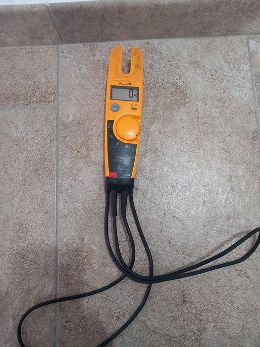 Fluke TS 600 tester electric
