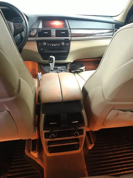 Продам BMW Х5 2010
