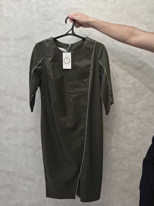 Платье продается