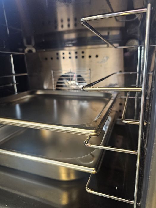 Cuptor profesional cu convectie Venix T043E