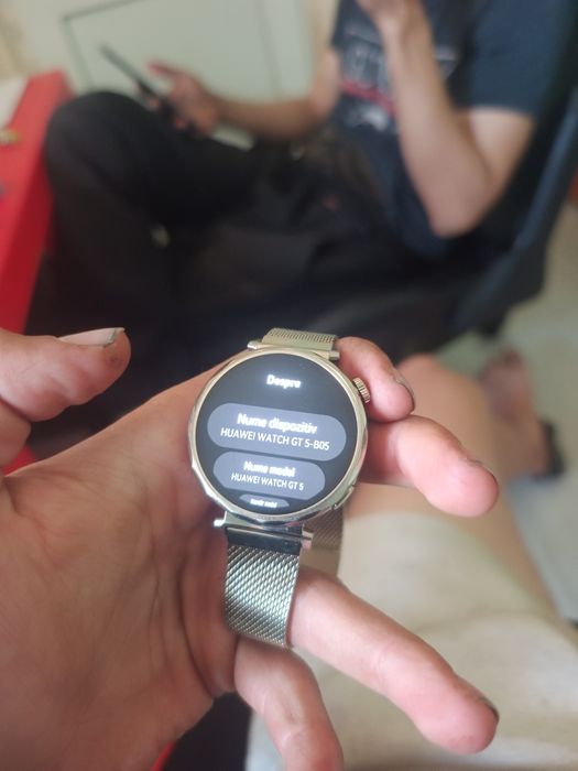 Ceas Huawei Watch GT 5 gold dama 41mm, ca nou, cutie + garantie Altex, curea metalică
