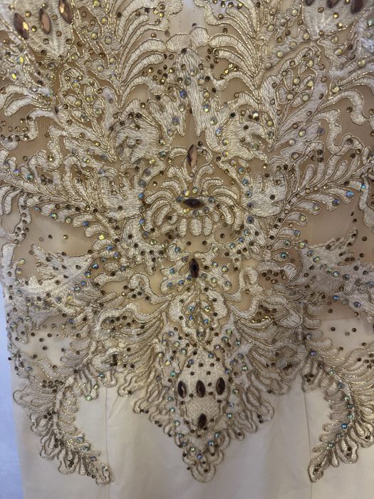 Платье в хорошем состояний