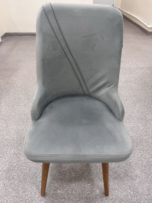 Продам стулья и диван