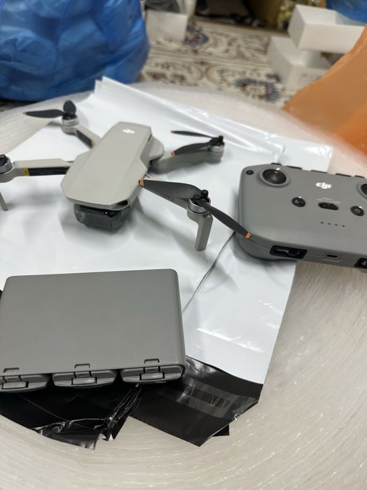 DJI Mini 2 Fly More Combo