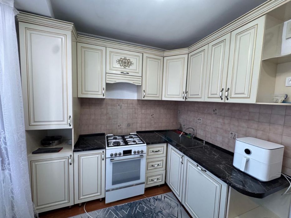 Продается 4 комнатная квартира