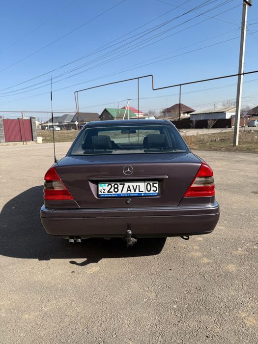 Продам машину срочно